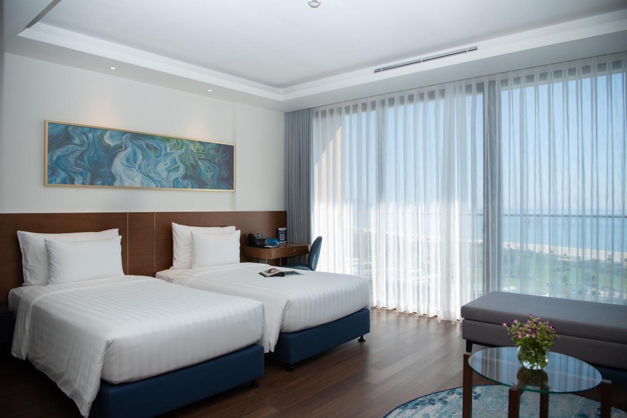 เอฟแอลซี แกรนด์ โฮเทล กวีญอน Hotel กวีเญิน ภายนอก รูปภาพ