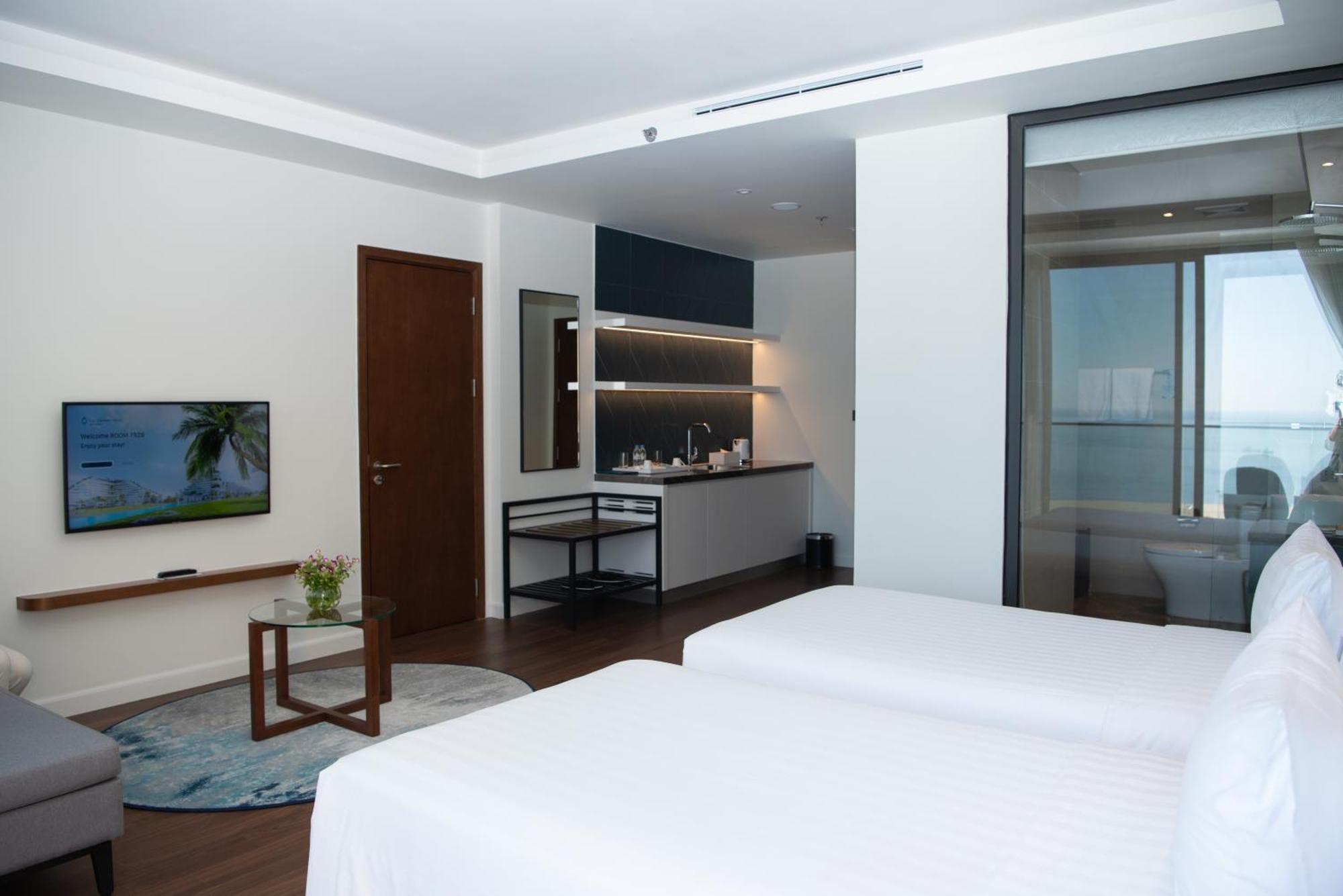 เอฟแอลซี แกรนด์ โฮเทล กวีญอน Hotel กวีเญิน ภายนอก รูปภาพ