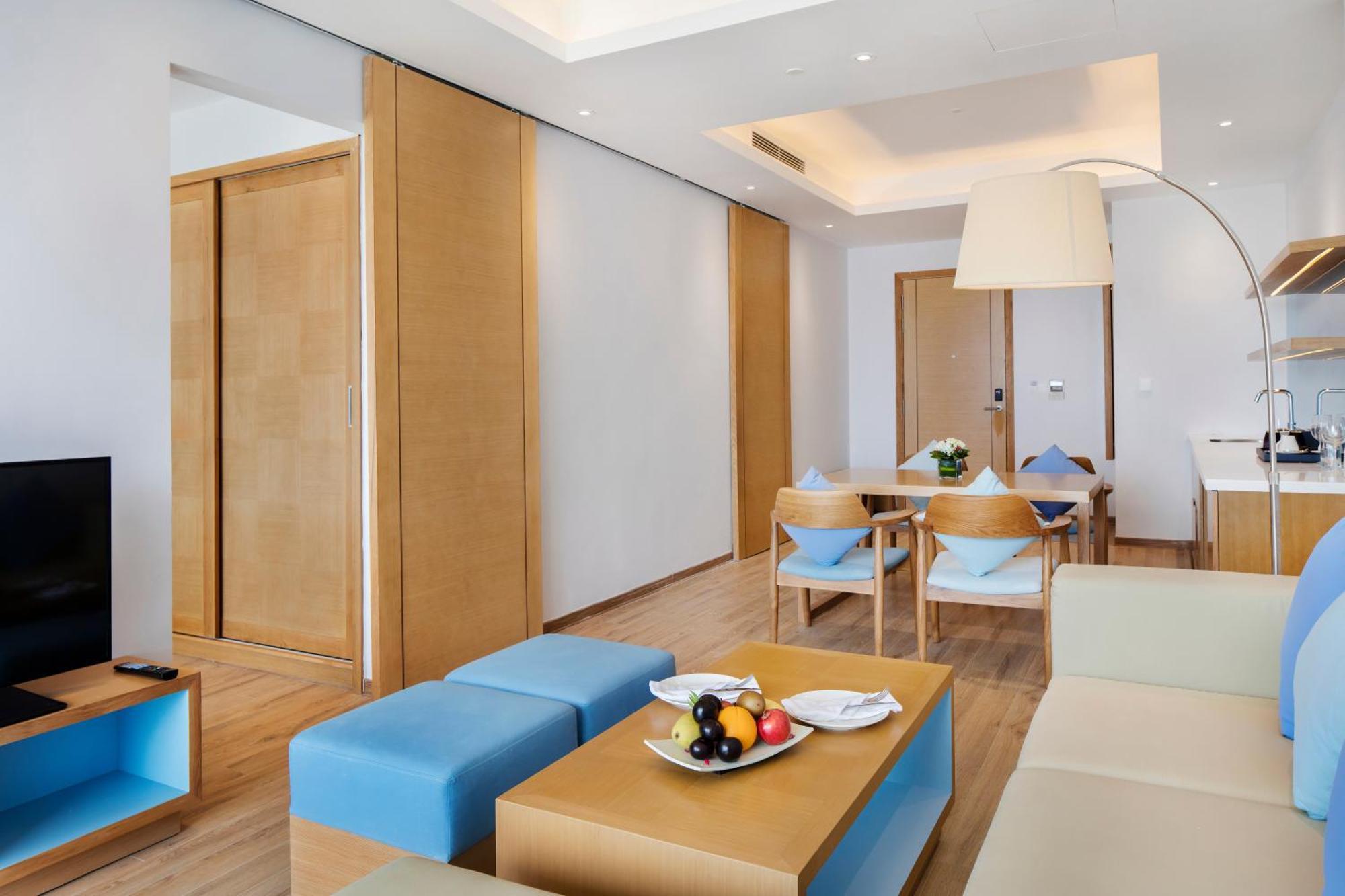 เอฟแอลซี แกรนด์ โฮเทล กวีญอน Hotel กวีเญิน ภายนอก รูปภาพ